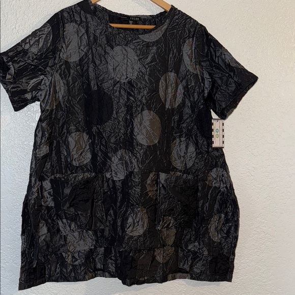 KOZAN Black Oversized Boxy Short Sleeve Blouse - Picture 2 of 8